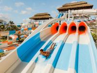 Hard Rock Hotel & Casino Punta Cana - All Inclusiveの敷地内または近くにあるプール