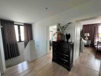 Telewizja i/lub zestaw kina domowego w obiekcie House in Pezinok with swimming pool, Bratislava