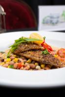 Φαγητό σε αυτό το ξενοδοχείο ή κάπου εκεί κοντά