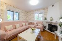 Część wypoczynkowa w obiekcie Chalet con piscina privada Cortijo Indalo VTAR/AL/00447