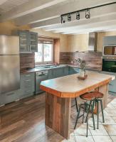 Kuchyňa alebo kuchynka v ubytovaní Villa de Charme en Haute-Savoie