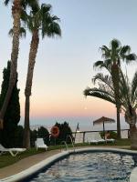 The swimming pool at or close to Casa Jazmín Fuentes de Almuñecar