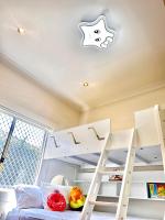 Family retreat house 3 bdrm with parking Netflix close to trainの見取り図または間取り図
