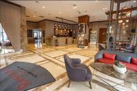 Posezení v ubytování Ramada by Wyndham Istanbul Alibeykoy