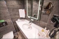 Koupelna v ubytování Ramada by Wyndham Istanbul Alibeykoy