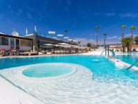 Bazén v ubytování eó Suite Hotel Jardin Dorado nebo v jeho okolí