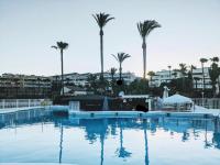 Bazén v ubytování Luxury apartments Alamos beach Torremolinos - Costa Lago nebo v jeho okolí
