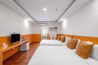 TV a/nebo společenská místnost v ubytování The Ram Hotel