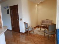 Posezení v ubytování 3BR Cosy Apartment near 5A, New Cairo Families Only