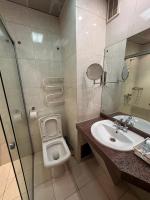 Zuut hotelにあるバスルーム