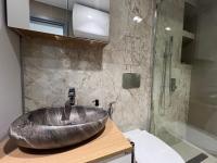 Koupelna v ubytování Luxury home in central Plovdiv