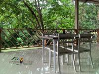 En have udenfor Birding Cottage Tangkoko