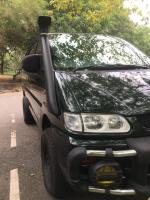 JUST CAMP IT Campervans and Motorhomes - Colombo City and Bandaranaike International Airport Arrivals Car Parkの見取り図または間取り図