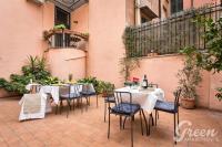A balcony or terrace at Green Apartments Rome