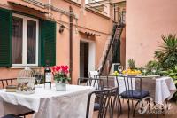 A balcony or terrace at Green Apartments Rome