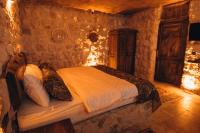 İsadora Cave Cappadociaにあるベッド