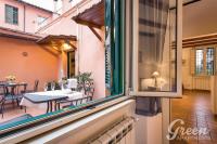 A balcony or terrace at Green Apartments Rome