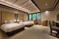 Zao Onsen Accommodation Guide 2026: Comparing 14 Source-Water Inns and Booking Tips for Snow Monster Season