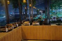 Vườn quanh RiverView Tent Resort