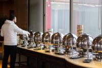 Jídlo v hotelu nebo okolí