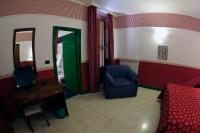 Posedenie v ubytovaní Hotel Iris Crillon