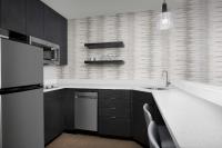 Residence Inn by Marriott Indianapolis Plainfieldにあるキッチンまたは簡易キッチン