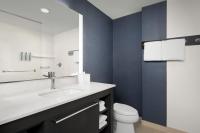 Residence Inn by Marriott Indianapolis Plainfieldにあるバスルーム