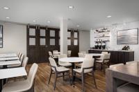 Residence Inn by Marriott Indianapolis Plainfieldにあるシーティングエリア