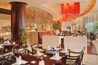 Restaurace v ubytování Holiday Inn Chengdu Century City-EastTower