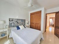 A bed or beds in a room at PARAISO ARONA I - Casa en Mar de Cristal La Manga