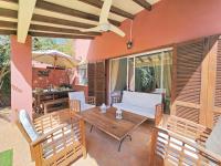 A seating area at PARAISO ARONA I - Casa en Mar de Cristal La Manga