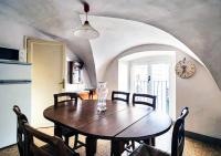 A seating area at Fiamma Apartment