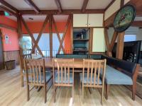 Misato Guest Houseにあるキッチンまたは簡易キッチン