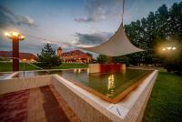 Bazén v ubytovaní Termál Hotel Vesta alebo v jeho blízkosti