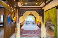 Big Tree Guesthouse - Naxi old styleにあるベッド