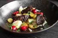 Jídlo v hotelu nebo okolí