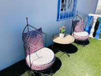 Villa 2BDR with sea view, private poolにあるシーティングエリア
