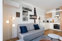 Kuchyň nebo kuchyňský kout v ubytování Contemporary Flat near São Bento by LovelyStay