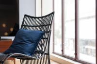Posezení v ubytování Contemporary Flat near São Bento by LovelyStay