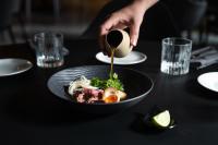 Jídlo v hotelu nebo okolí