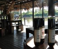 Nápoje v ubytování Cabaña Flotante Kurupira