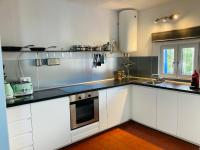 Villa 2BDR with sea view, private poolにあるキッチンまたは簡易キッチン