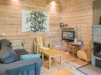 TV a/nebo společenská místnost v ubytování Holiday Home Villa koira nr2 by Interhome