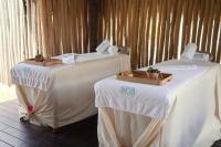 Postel nebo postele na pokoji v ubytování Iberostar Waves Costa Dorada