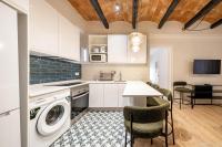 Kuchyň nebo kuchyňský kout v ubytování BeBarceloner Eixample Apartments- 4 bedrooms