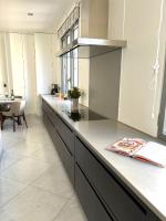 Kuchnia lub aneks kuchenny w obiekcie L'appartement Matignon