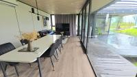 Ninh Xuan - Hoa Lu homestayにあるテレビまたはエンターテインメントセンター