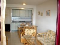 Kuchyňa alebo kuchynka v ubytovaní Apartamentos Zafiro Unitursa