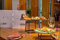 Jídlo v hotelu nebo okolí