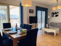 Telewizja i/lub zestaw kina domowego w obiekcie Apartamento Tamango Hill